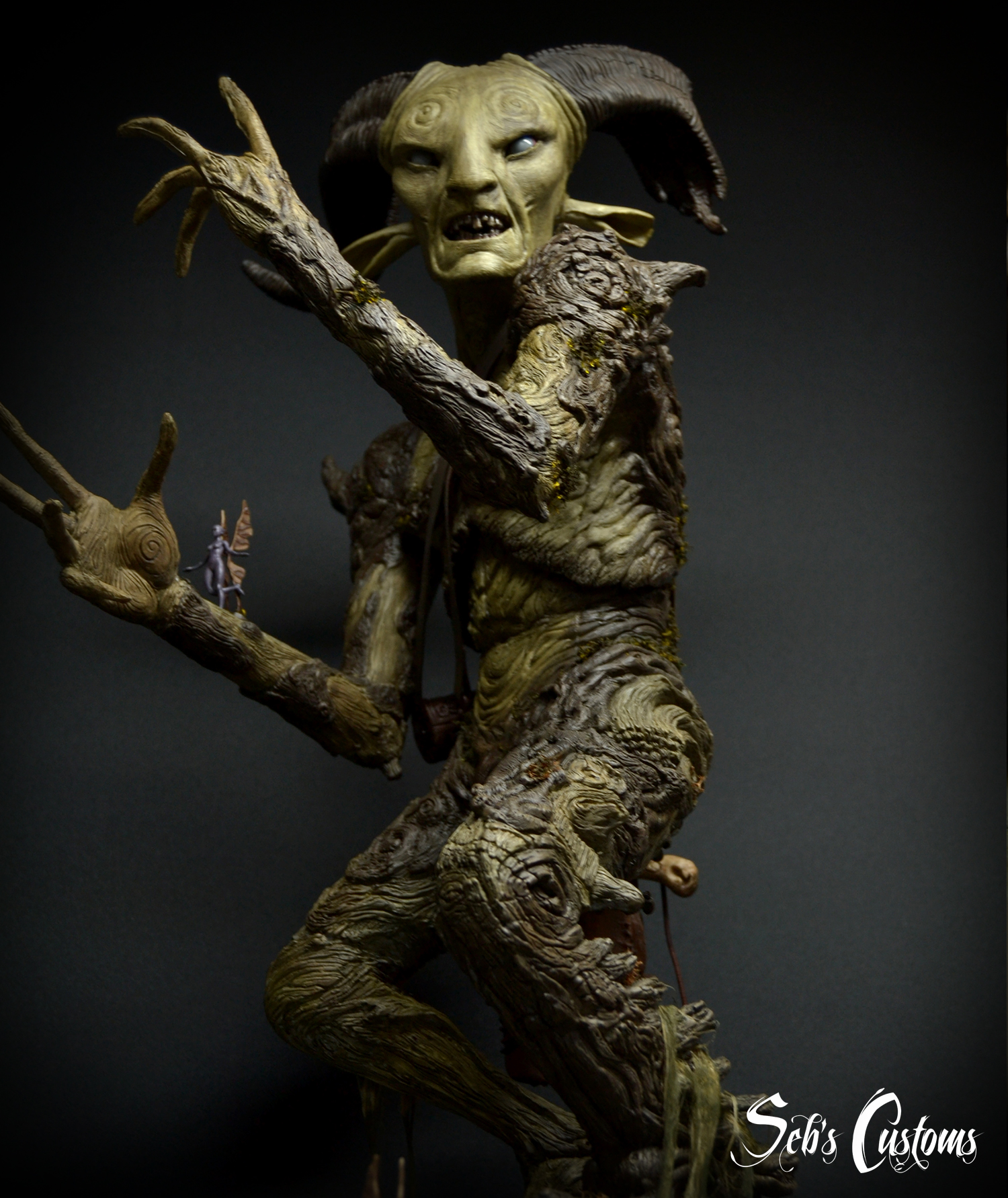 Faun Pan's Labyrinth statue 1/4