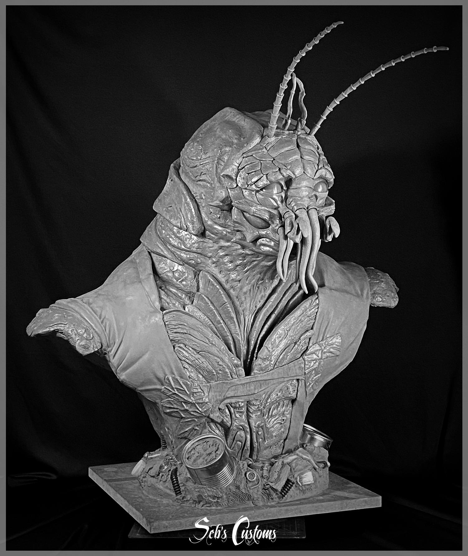 Disctrit 9 Christopher life size buste