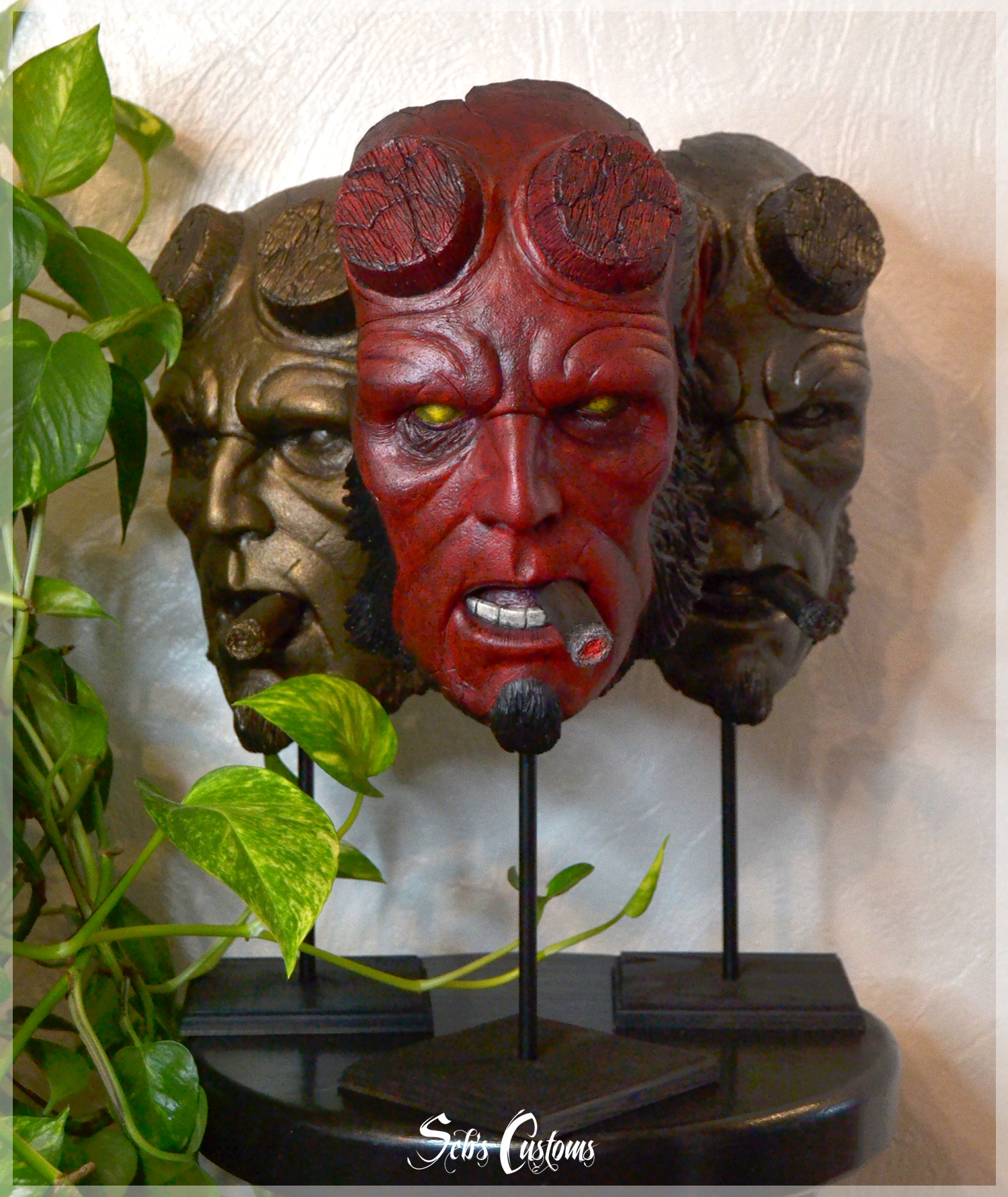 Hellboy face taille réelle