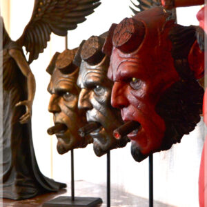 Hellboy face taille réelle