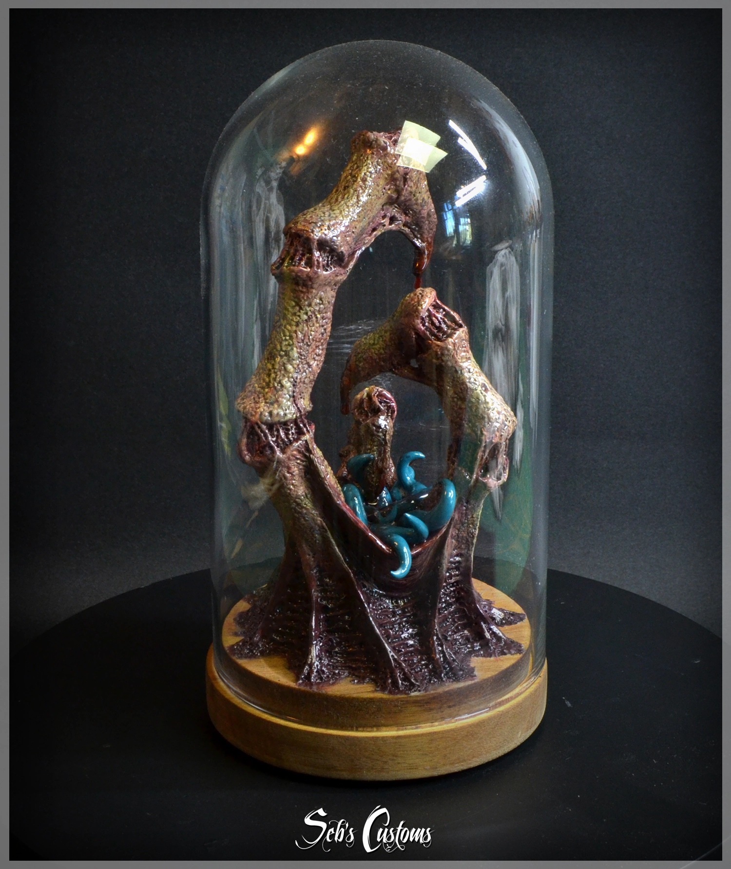 XENOVISCERA OBSCURA