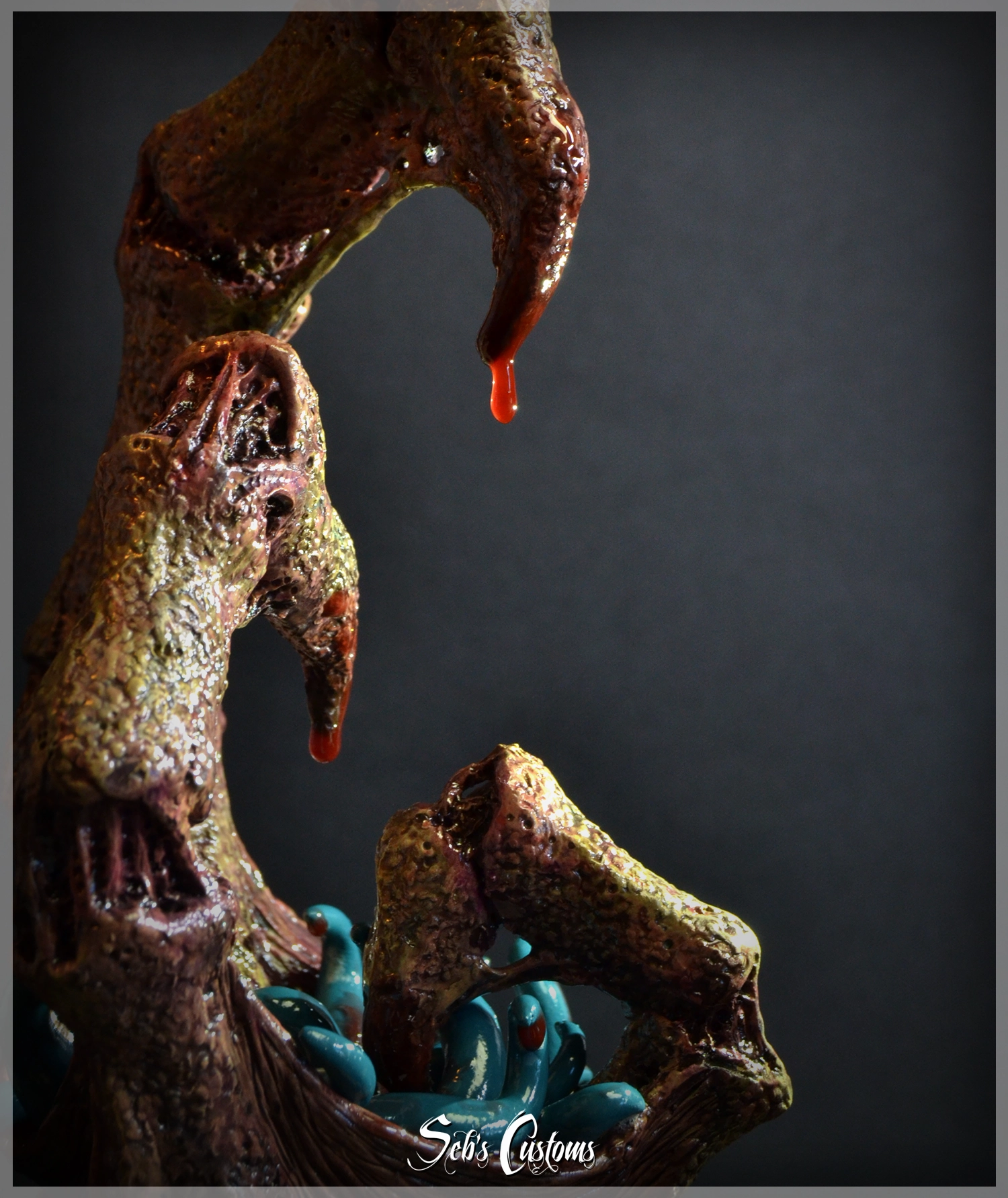 XENOVISCERA OBSCURA
